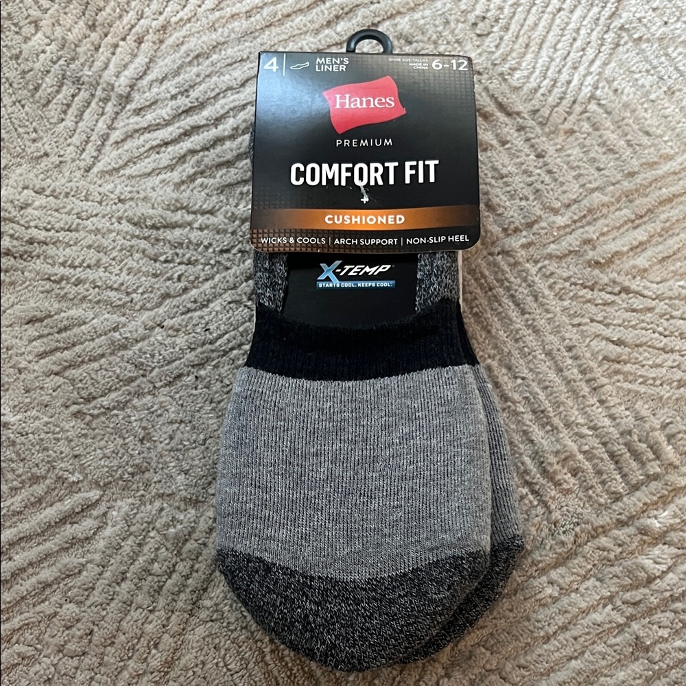 Men’s Hanes Premium Cushioned Liner Socks (4)